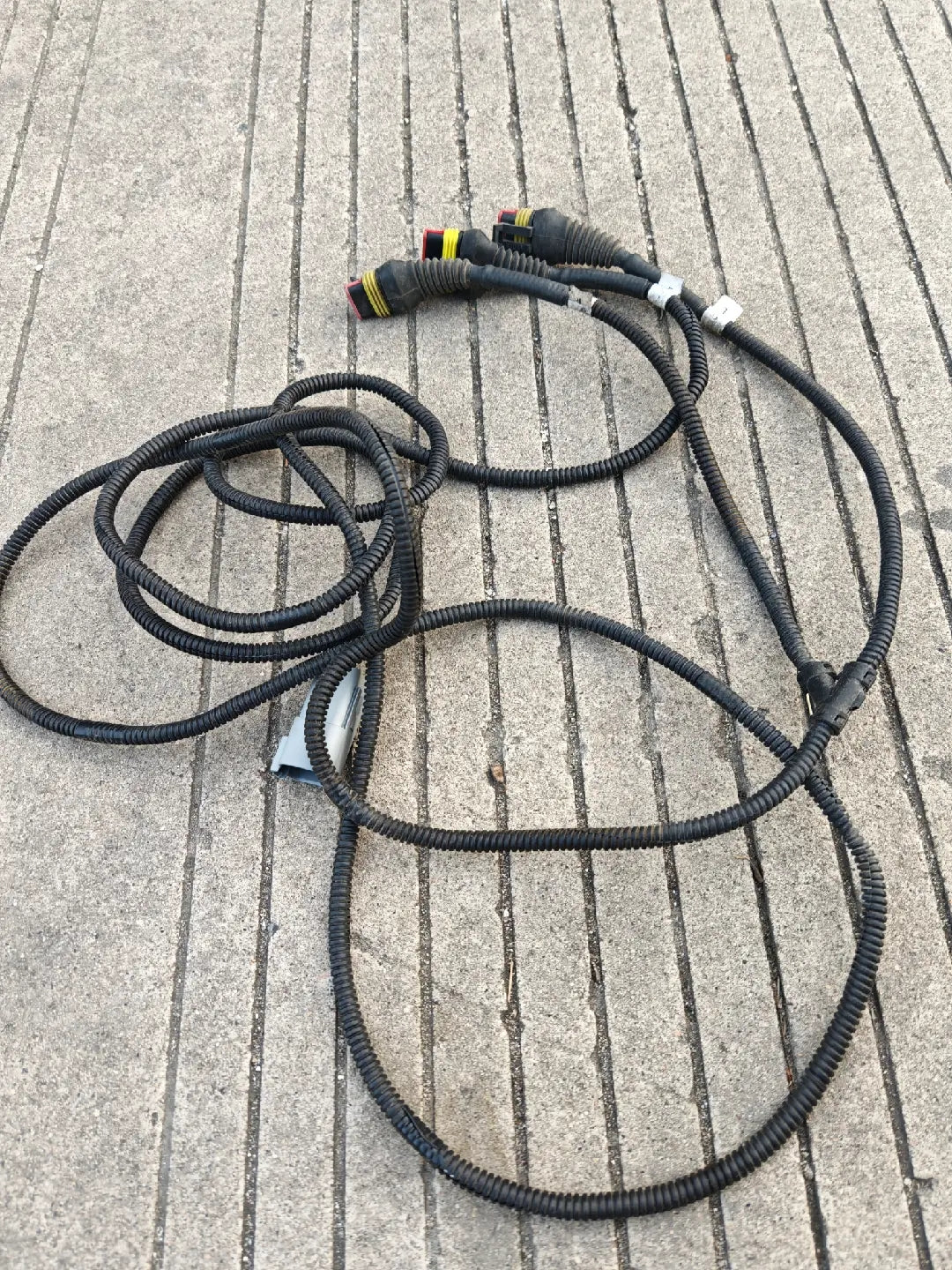 Proportional valve cable