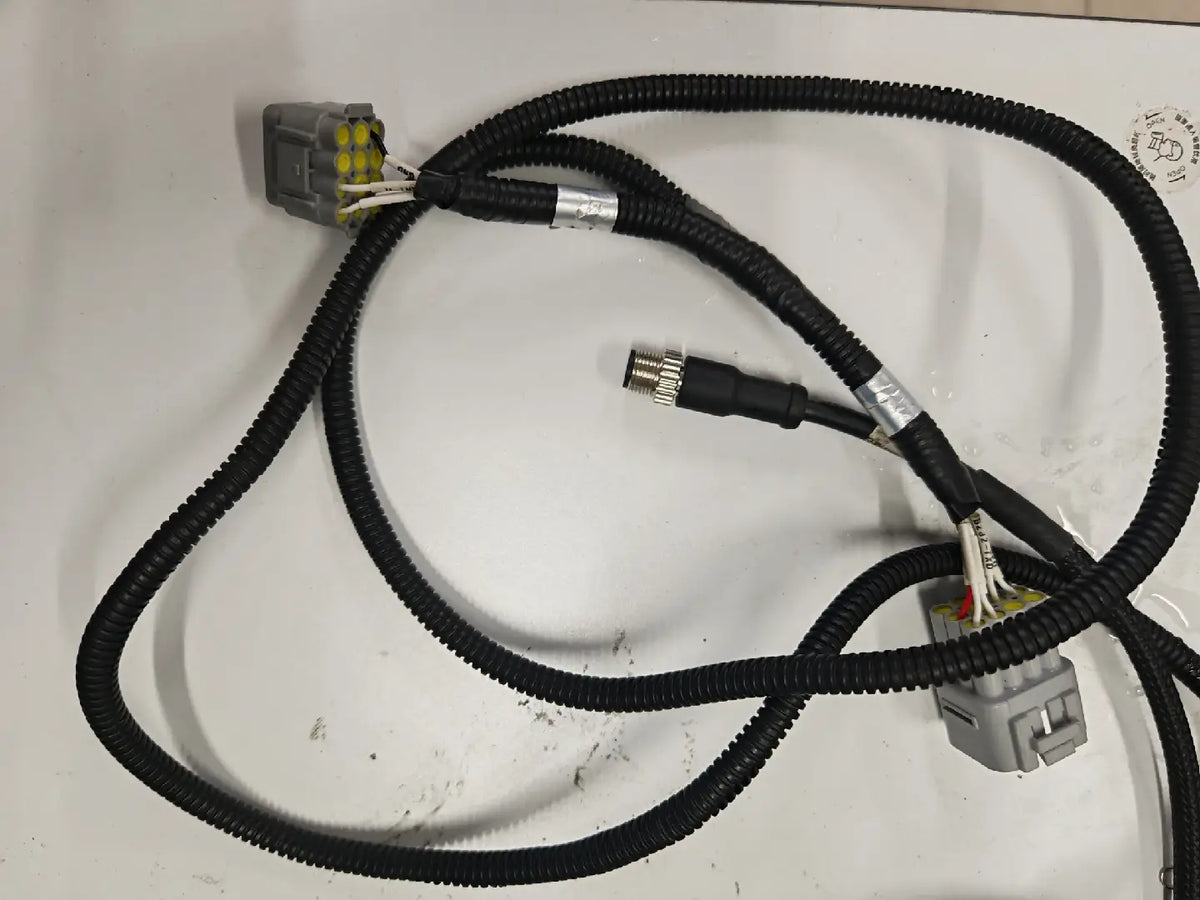 Max Screen Radio Adapter Cable
